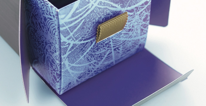 Tether_Tatcha-Packaging-Box_Pull